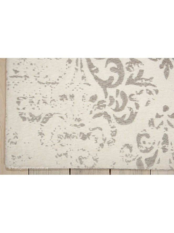 Qrion Ivory Rug - 3