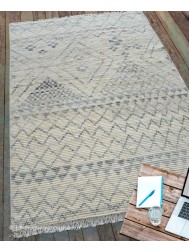 Nelymar Rug - Thumbnail - 2