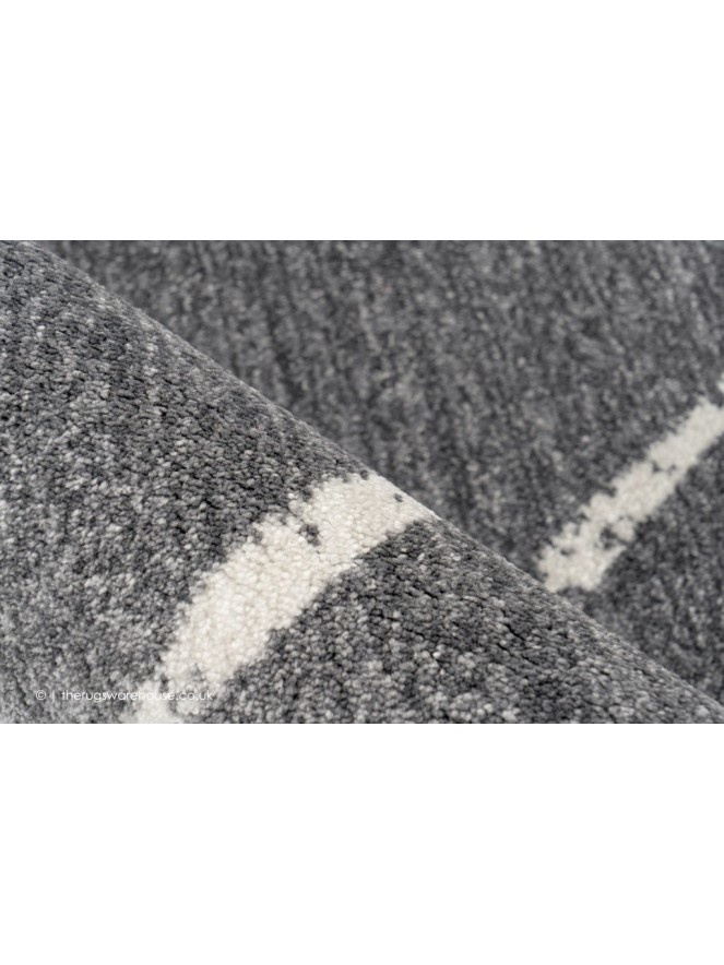 Elmira Silver Rug - 3